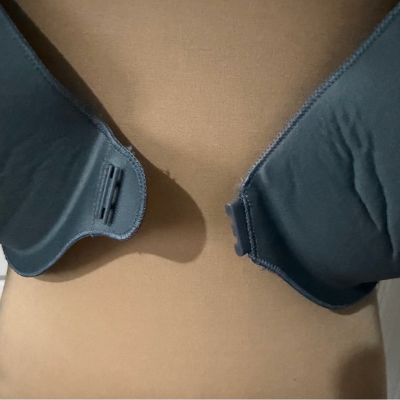 VSX Front-Close Sports Bra - Picture 4 of 6